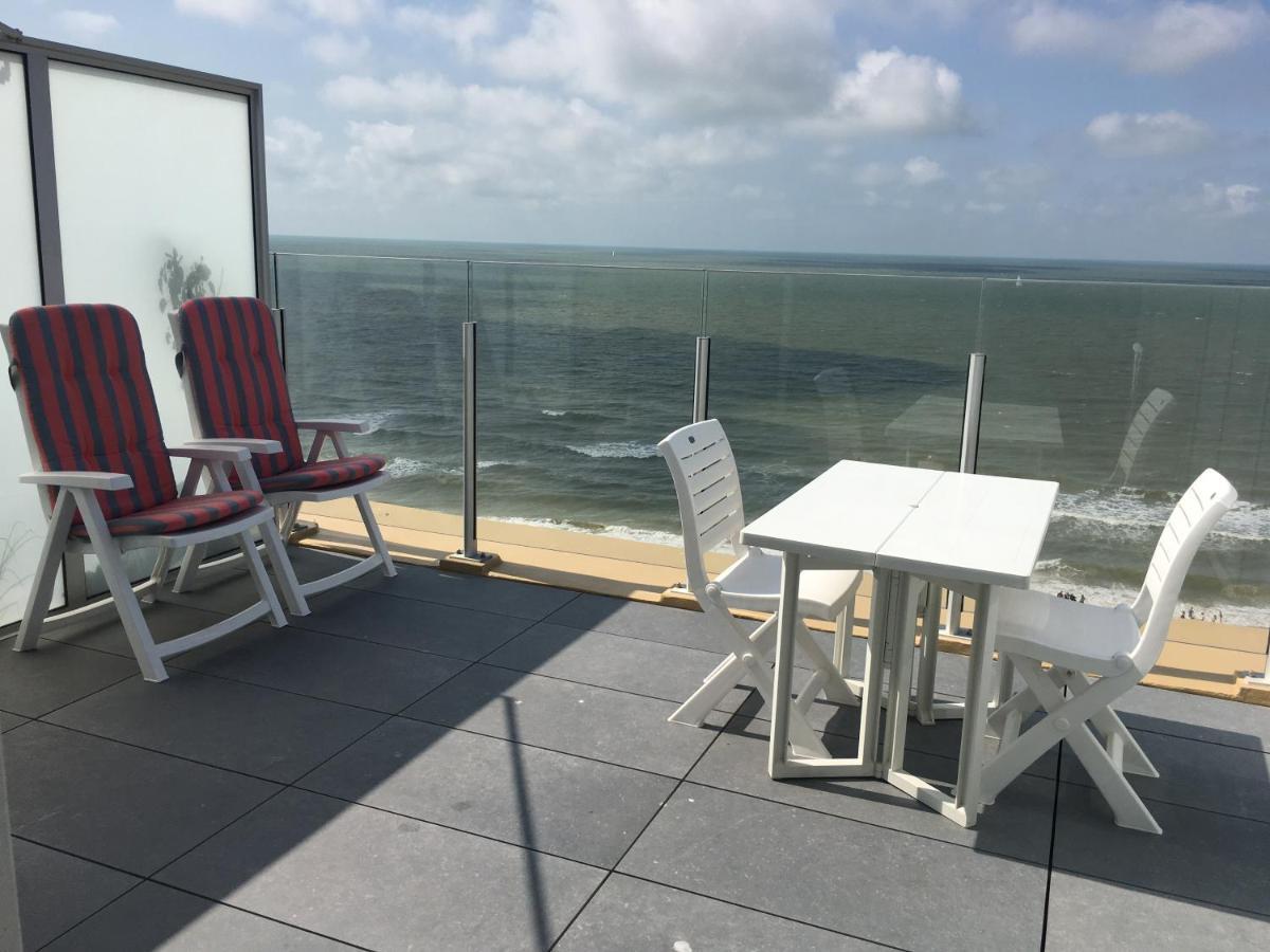 Penthouse Seafront Apartment Oostende Bagian luar foto